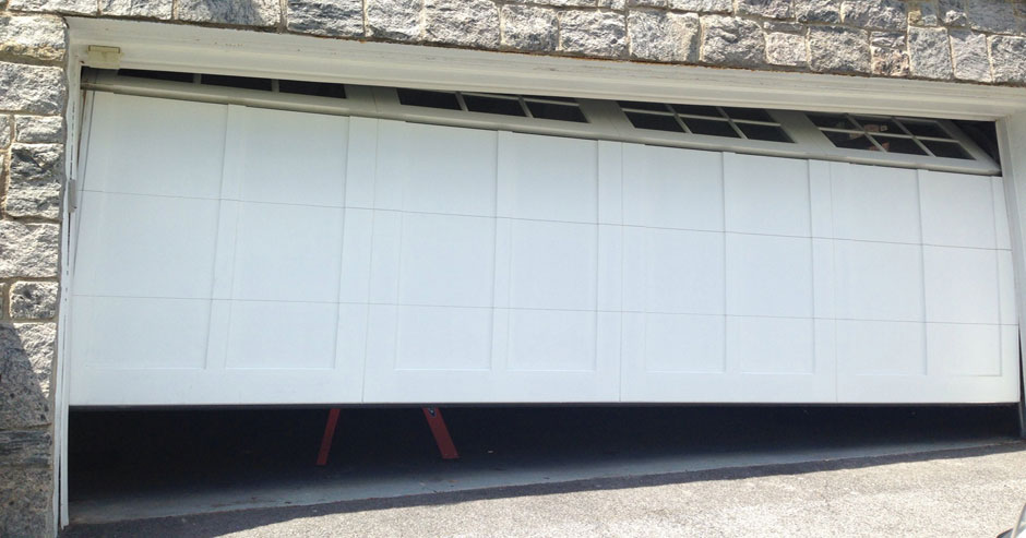 Broken garage door repairs Rockland County